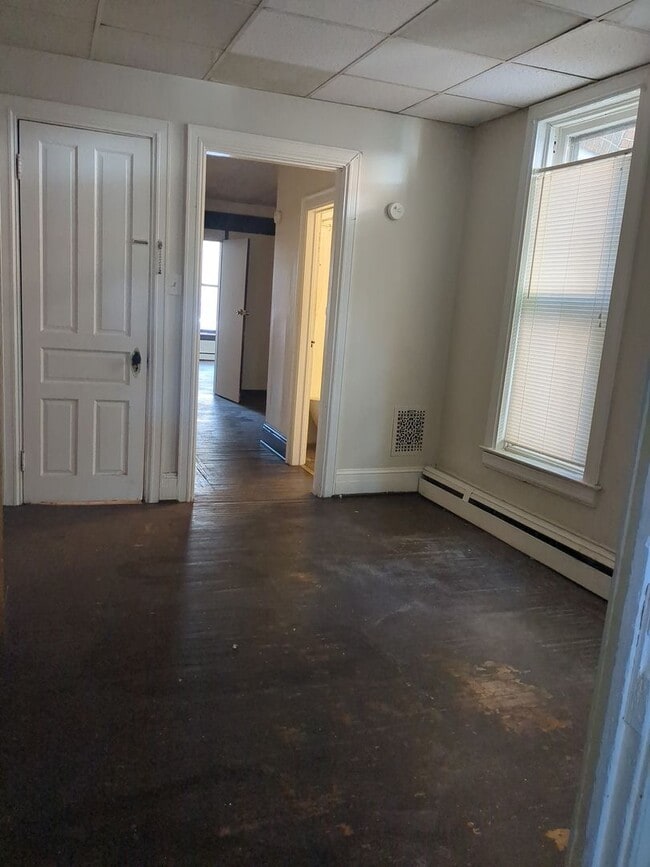 Photo - 620 W King St Unit 1st Floor