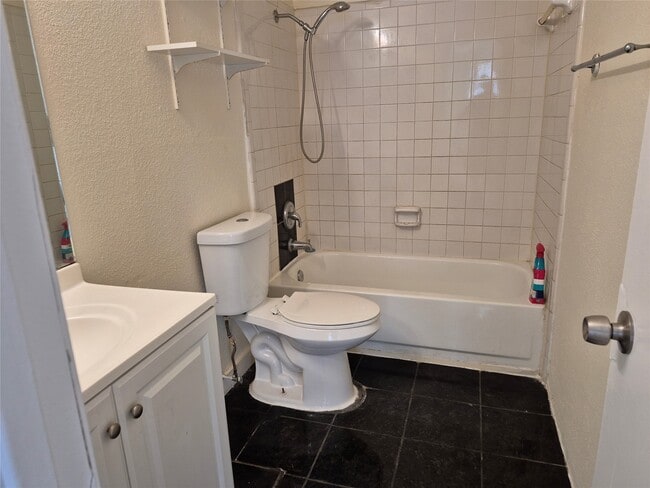 Photo - 10847 Braes Bend Dr