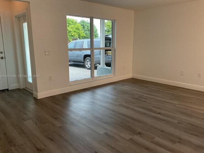 Photo - 11620 NW 31st Pl