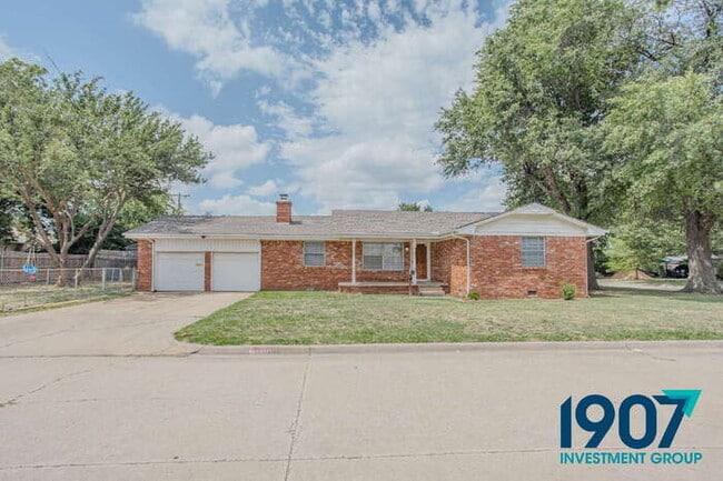 Building Photo - Spacious 2-Bedroom Home with Hardwood Flooring and Brick Fireplace in OKC!