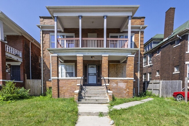 Building Photo - 1565 W Grand Blvd Unit 4 Rental