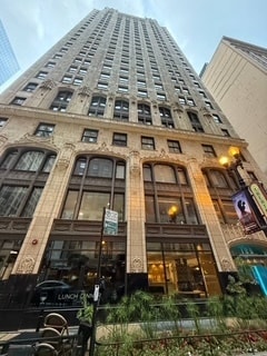 Photo - 188 W Randolph St Apartment Unit 2105