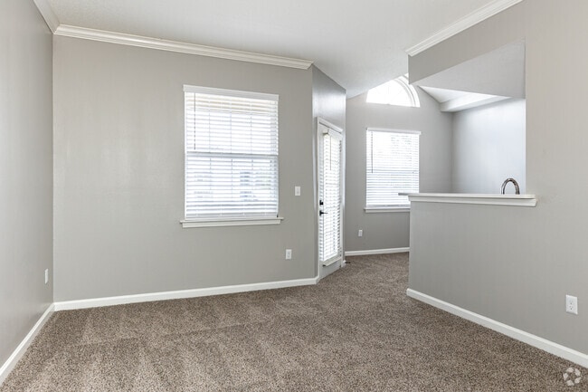 1BR, 1BA - 727SF