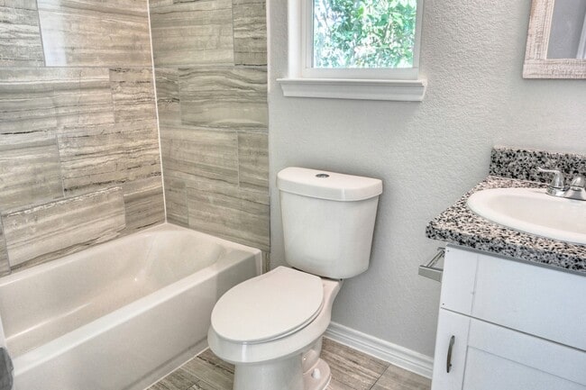 9826 Arbor Oak