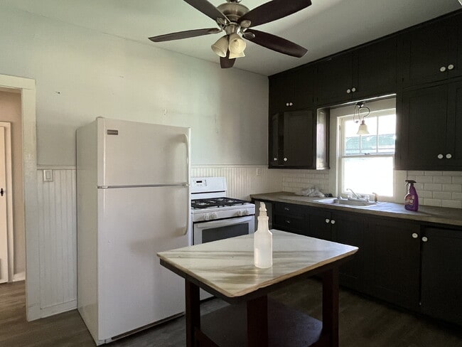 Photo - 1 Bedroom for Lease