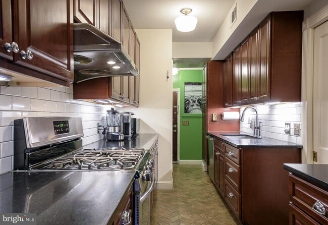 Photo - 721 12th St SE Unit 1