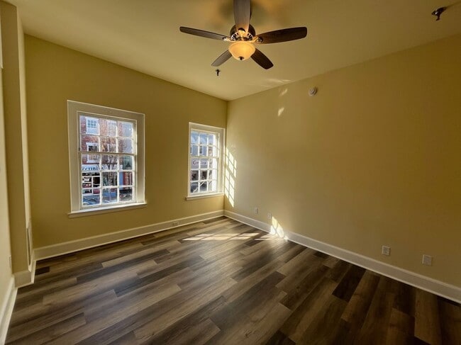 907 Caroline St Unit 16