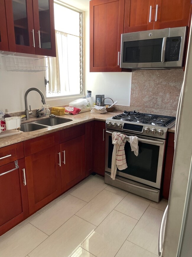 Photo - 2714 Kahoaloha Ln Unit 1402