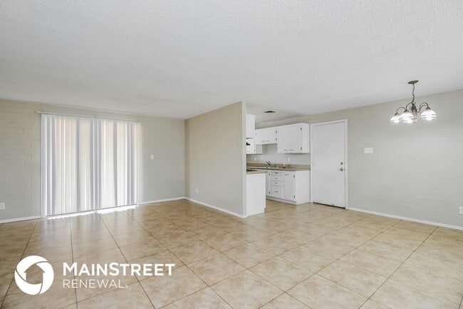 Photo - 2629 N 49th Dr
