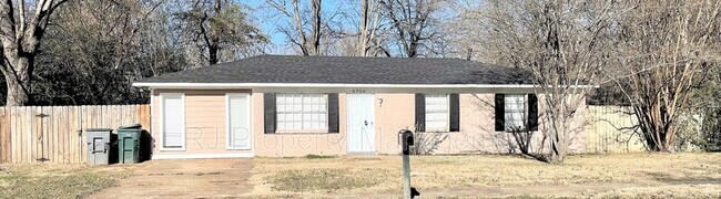 Building Photo - 3716 Bluff Wood Dr Rental