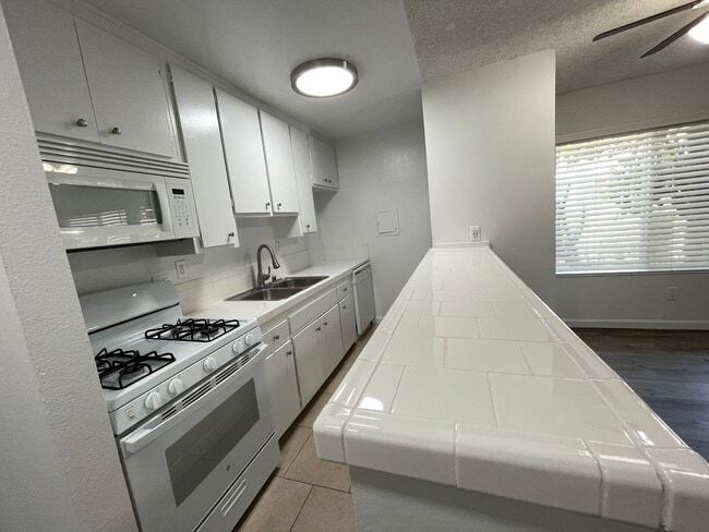 Photo - 6736 Cleon Ave