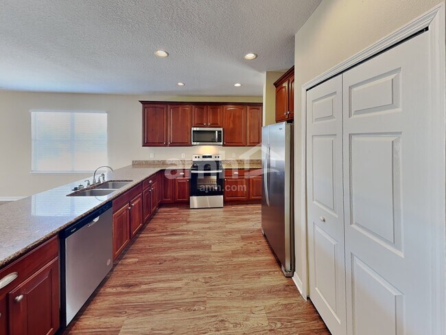 Photo - 25239 Chipshot Ct