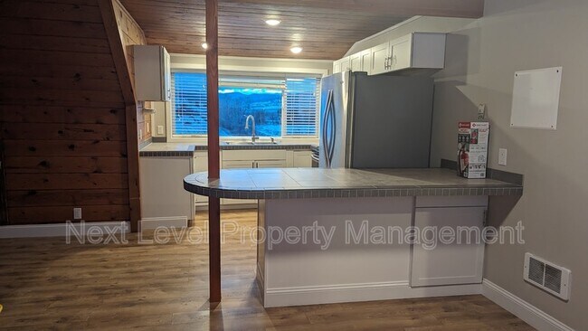 Photo - 1410 Western Dr