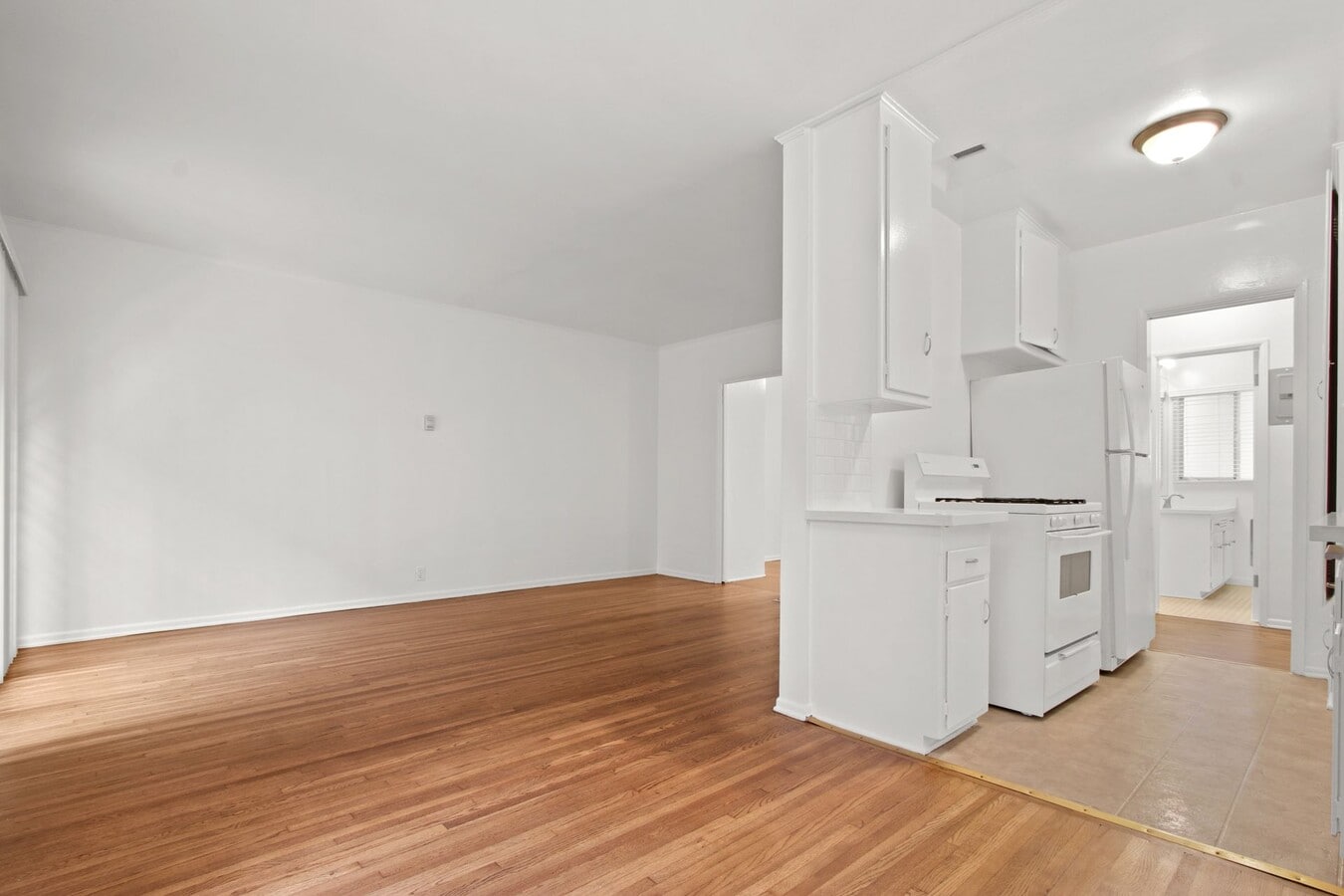 Photo - 500 California Ave, North of Wilshire in S...