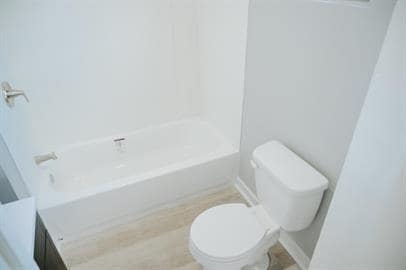 Photo - 2405 Blondo St