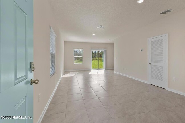 Photo - 21 Temple Dr