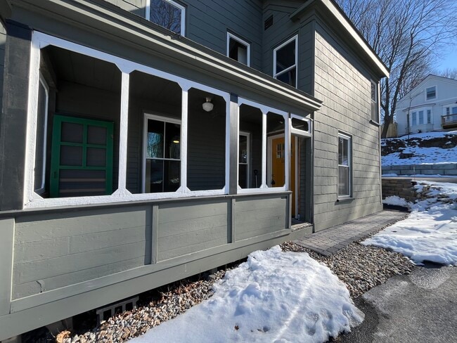 Building Photo - 145 South St Unit 102