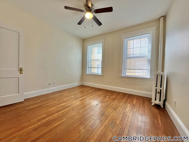 Photo - 37 Wendell St Unit 3