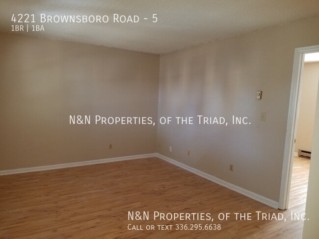 Photo - 4221 Brownsboro Rd Unidad 5