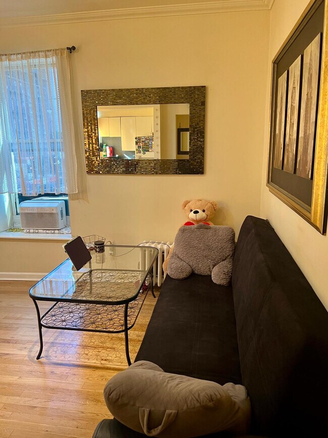 Building Photo - 221 E 50th St Unit ID1323997P