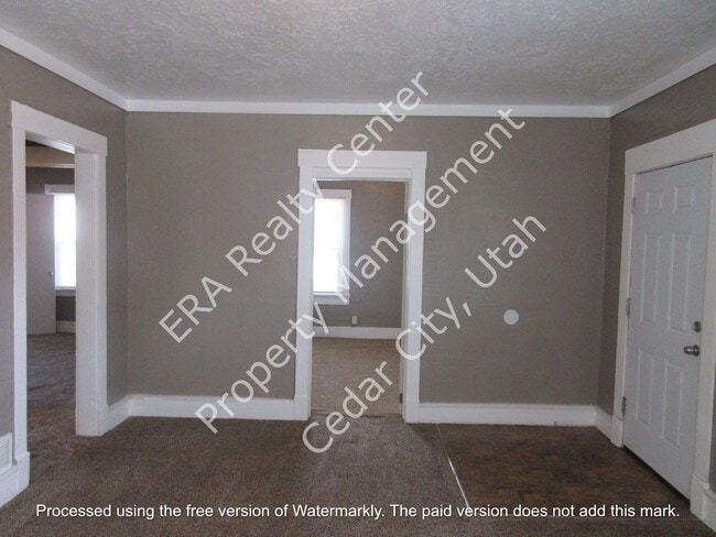 Photo - 431 N 300 W