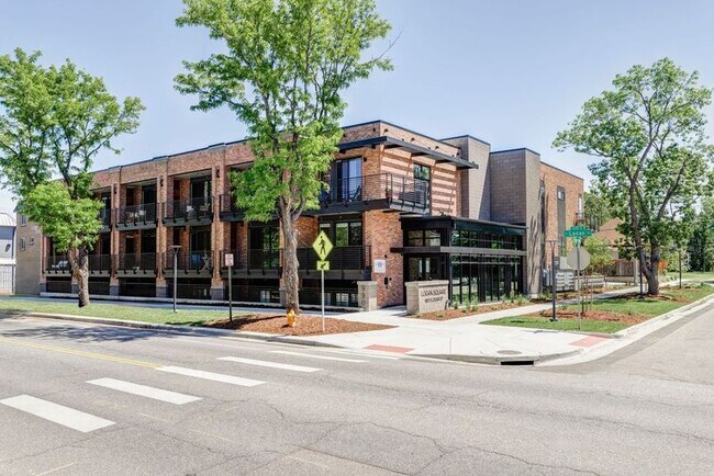 Photo - Logan Square Apartments