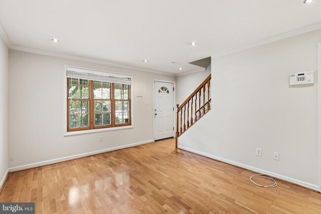 Photo - 627 N Alfred St