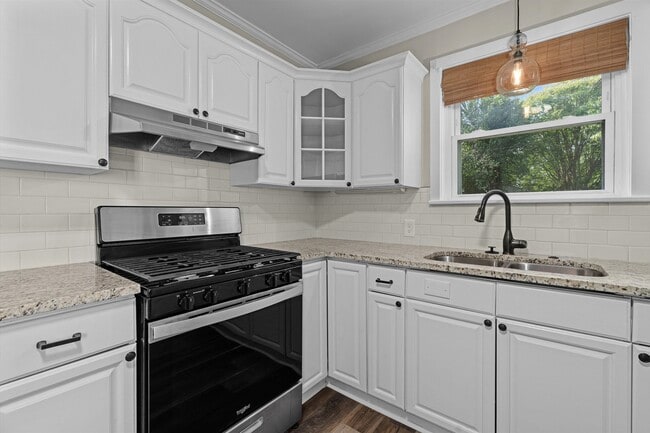 Photo - 119 Charles Ave