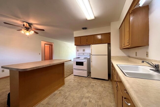 Photo - 2409 Fremont Ave