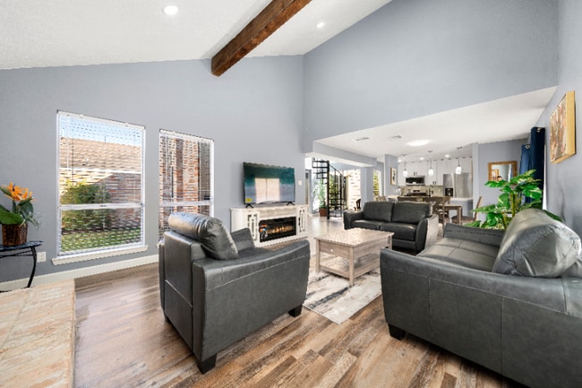 Photo - 12805 Westpark Dr