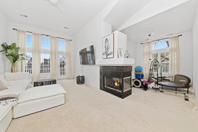 Photo - 2038 Cambria Ct Unit 2038