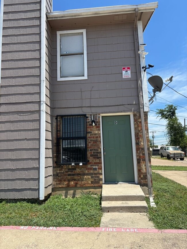 Photo - Gated Community with Updated 2-Bedroom, 1....