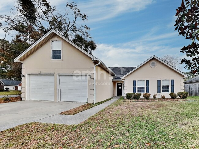 Building Photo - 16 Mallorys Way