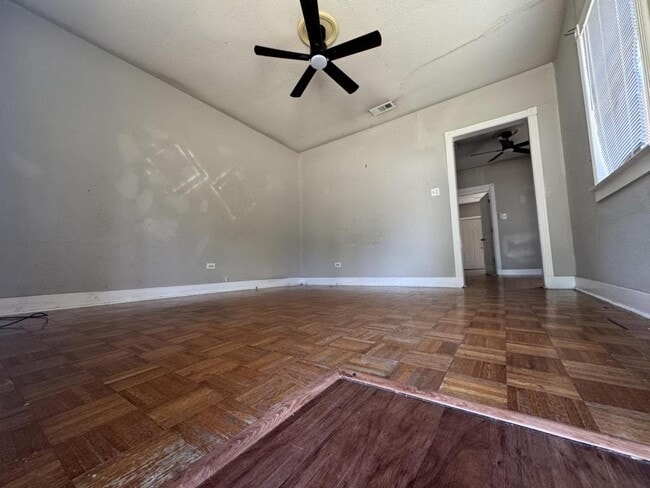 Photo - 105 S 25th St