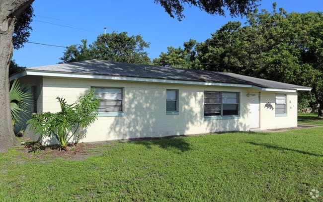 Kingswood Apartments