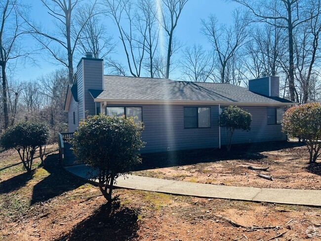 Building Photo - 13-15 Oakmount Dr Unit 15 Oakmount Drive Rental
