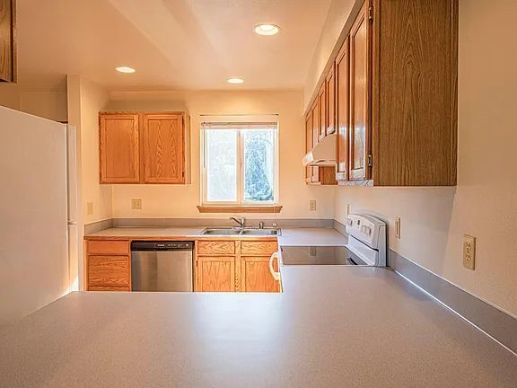 Photo - 1220 Avenue A