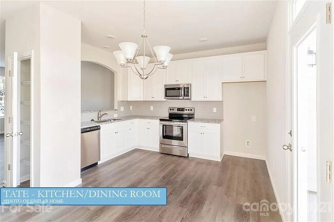 Room in Townhome on Beatty Woods Dr