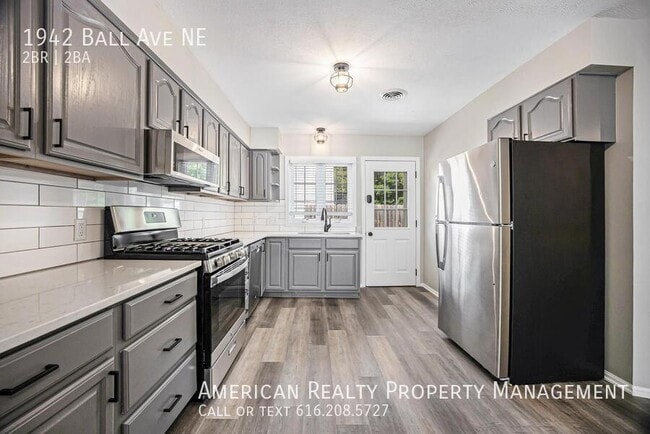 Photo - 1942 Ball Ave NE