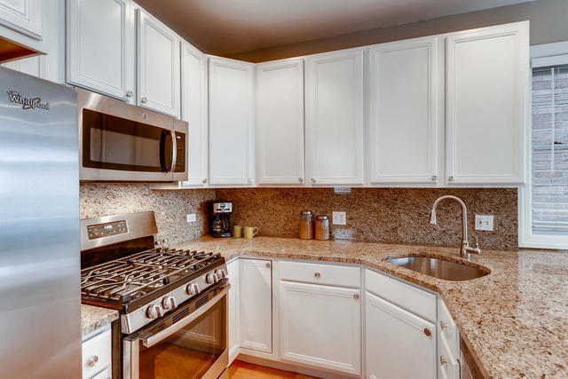 Photo - 1613 W Grand Ave Unit 1