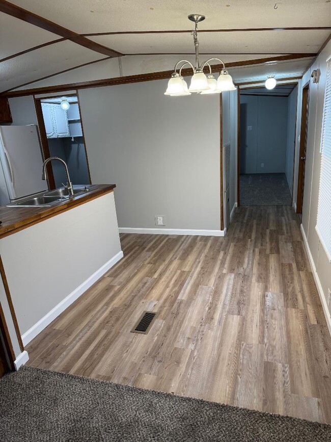 Photo - 1248 Kathy Ave