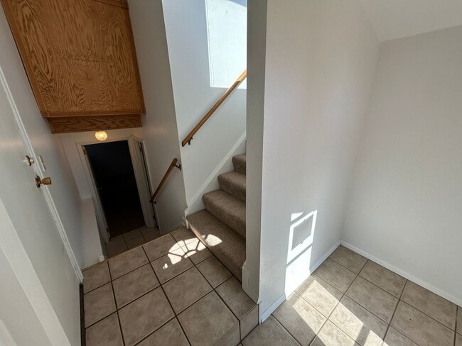 Photo - 5 Bed 2 Bath Home with 2 Car Attached Garage in Quiet Nice Neighborhood.