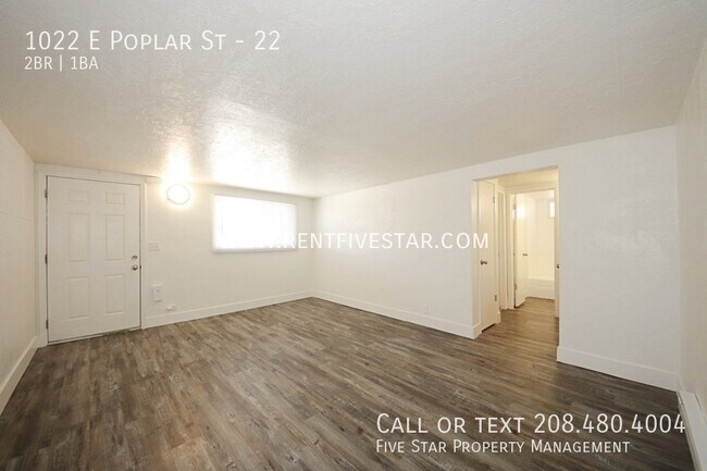 Photo - 1022 E Poplar St Unidad 22