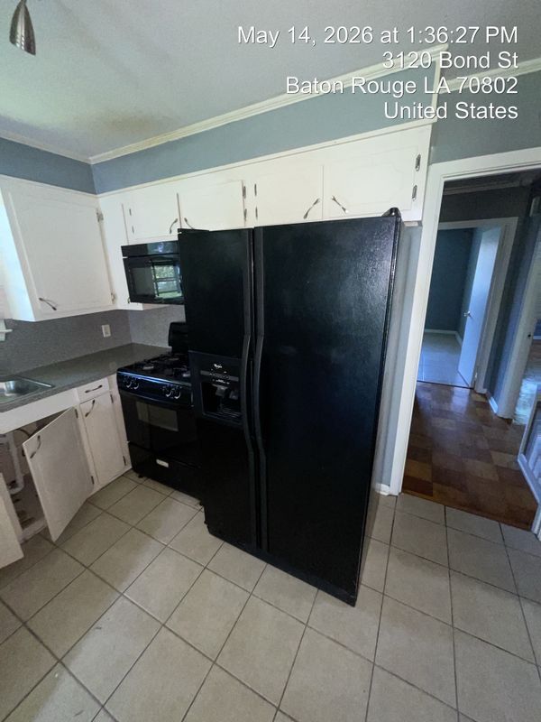 Photo - 3120 Bond St