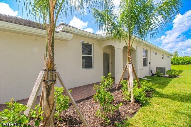 Photo - 2156 Dragonfruit Wy