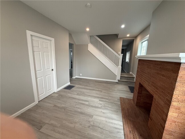 Photo - 14 Willow Pl