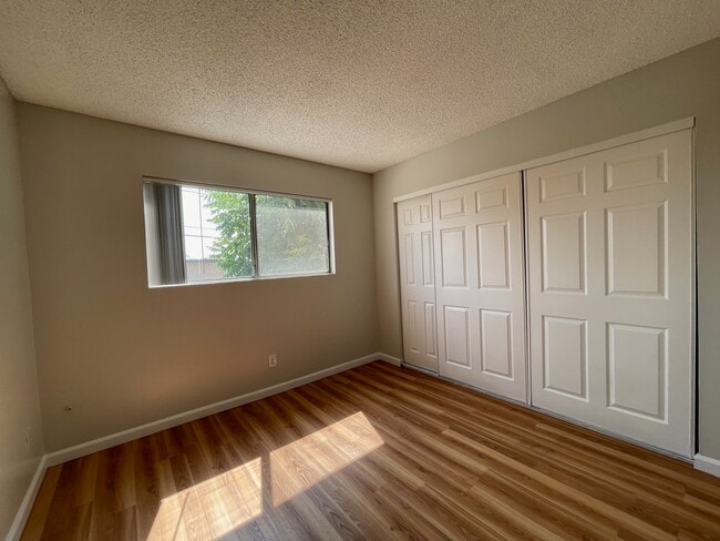 Villa Monterey Apartments