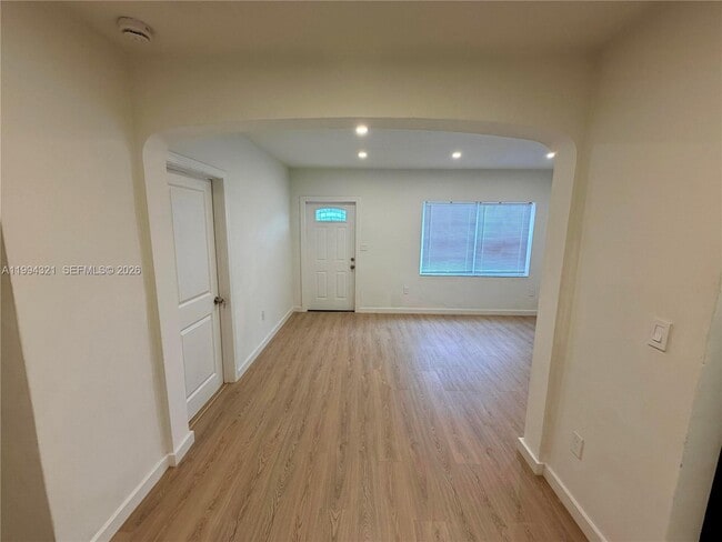 Photo - 255 NW 32nd St Unit 1