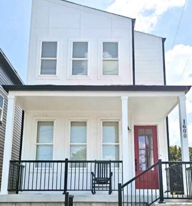 Photo - 1600 Litton Ave