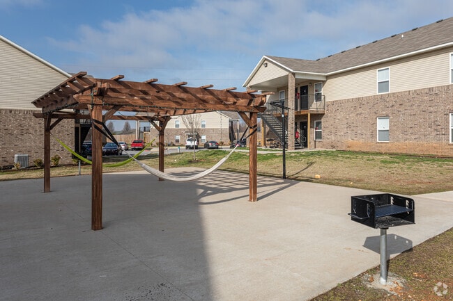 Wobbe Lane Apartments